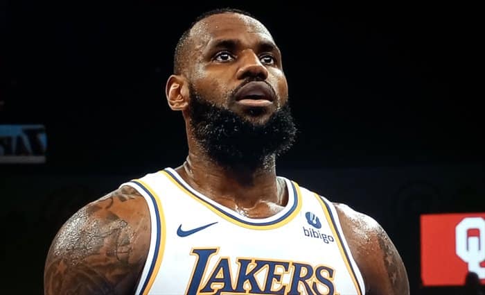 Lakers rompe su mala racha en Oklahoma con 40 puntos de LeBron James