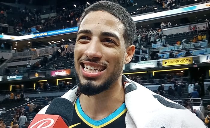 Haliburton reparte 23 asistencias y emula a Magic Johnson y John Stockton
