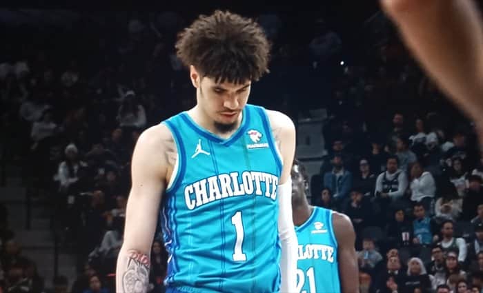 Spurs con un gran Wembanyama arruina el regreso de LaMelo Ball