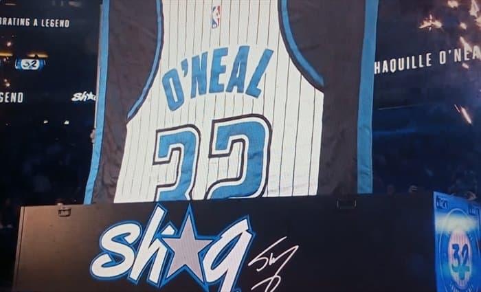 Shaquille O’Neal vuelve a hacer historia en Orlando con su camiseta retirada