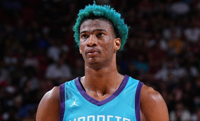 Sixers rescata al bahameño Kai Jones por 10 días