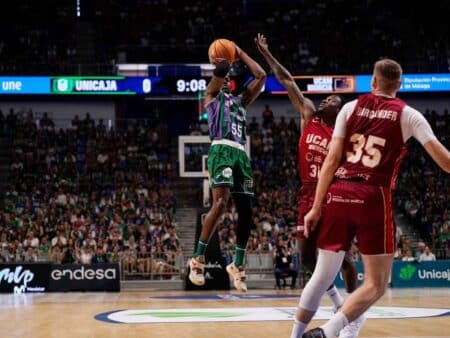 Unicaja derrota al Murcia en la prórroga y se afianza para Playoffs