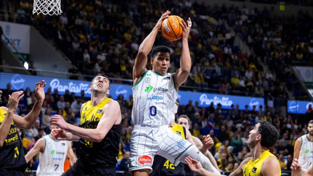 Unicaja. Créditos a sitio web Unicaja Baloncesto