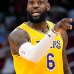 LeBron James podría unirse a Dallas Mavericks. Photo/Eric Christian Smith