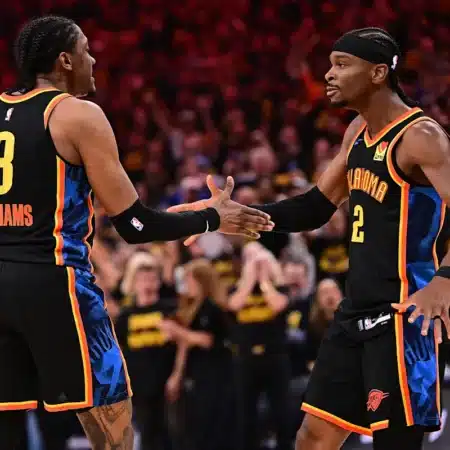 Paliza para los libros de historia de OKC a Denver: 1-1 y la serie va a Colorado