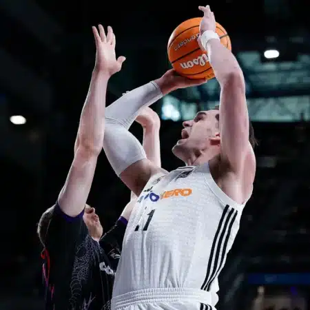 Real Madrid venció con tranquilidad al Covirán Granada, que desciende a la Primera FEB
