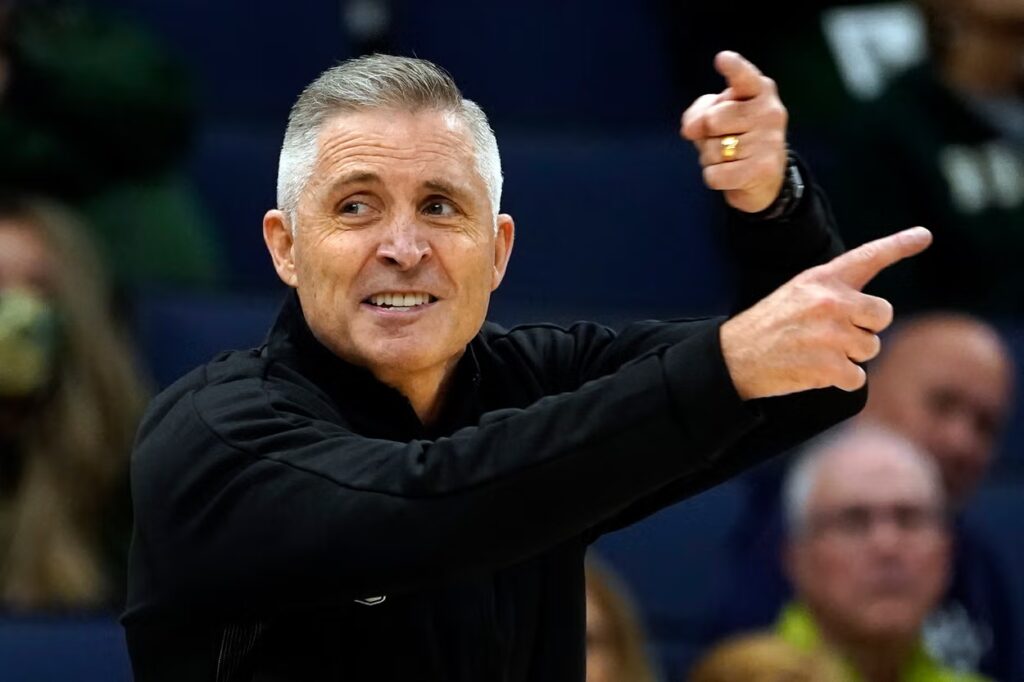 Brian Gregory, Gerente General de Phoenix Suns. AP