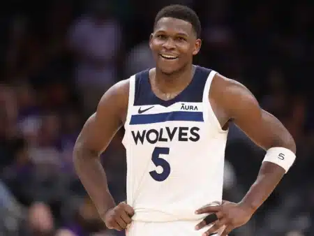 Anthony Edwards está a 17 puntos de romper marca en Playoffs de Minnesota Timberwolves