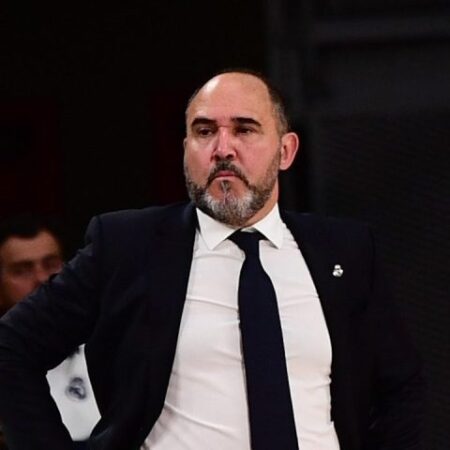 Chus Mateo reconoce el nivel de Olympiacos después de la eliminación por Euroliga