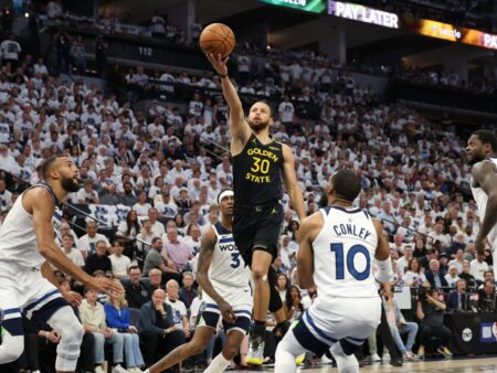 Steph Curry se perderá el segundo de la serie ante Minnesota