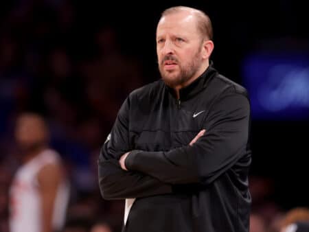 Thibodeau y su decisión con Towns en la derrota de Knicks para el Juego 2