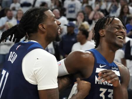 Timberwolves hace respetar su casa y clava un 143-101 a OKC en el Juego 3