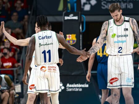 Paliza de Unicaja a Barcelona y tenemos Juego 3