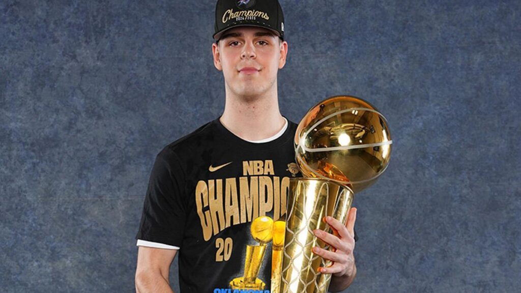Noticias NBA: El tercer jugador más joven en ganar un anillo sin jugar un minuto 1 Noticias NBA: Nikola Topic es el tercer jugador más joven en ganar un anillo sin jugar un minuto
