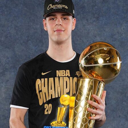 Noticias NBA: El tercer jugador más joven en ganar un anillo sin jugar un minuto