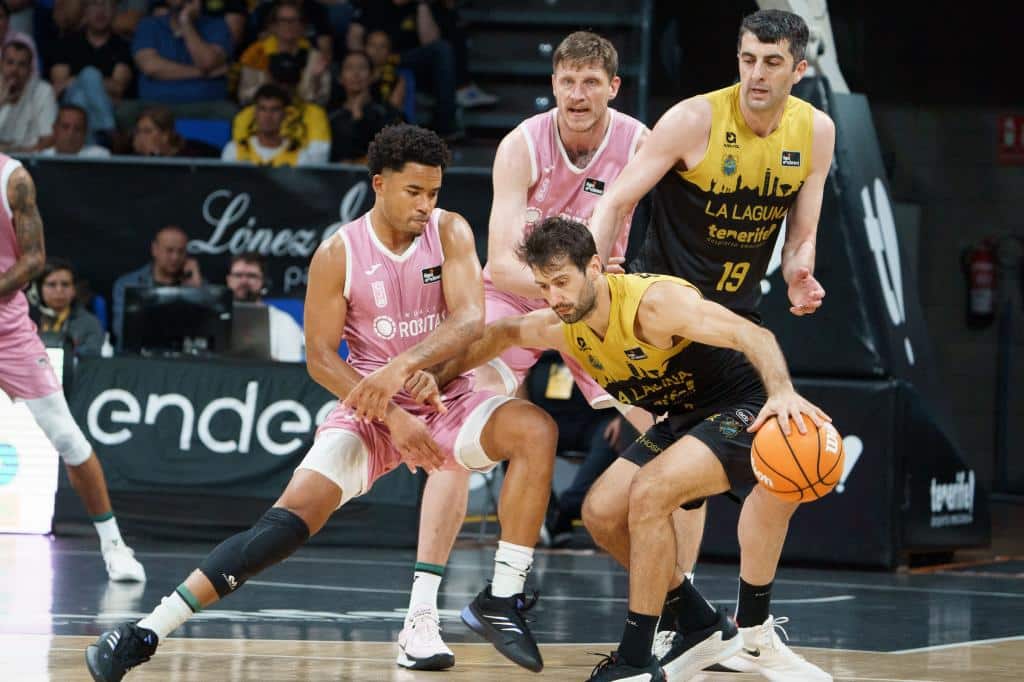 Huertas da una clase magistral y guía a CB Canarias en el Juego 1 1 683e1f4a99034