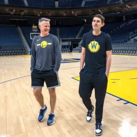 Padre e hijo en el banquillo: El nuevo capítulo de los Kerr con los Golden State Warriors