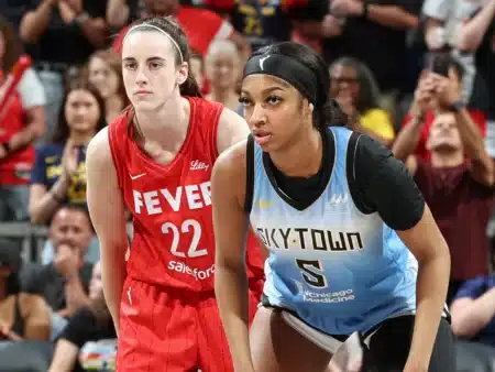 Caitlin Clark vs Angel Reese: La rivalidad que está salvando a la WNBA