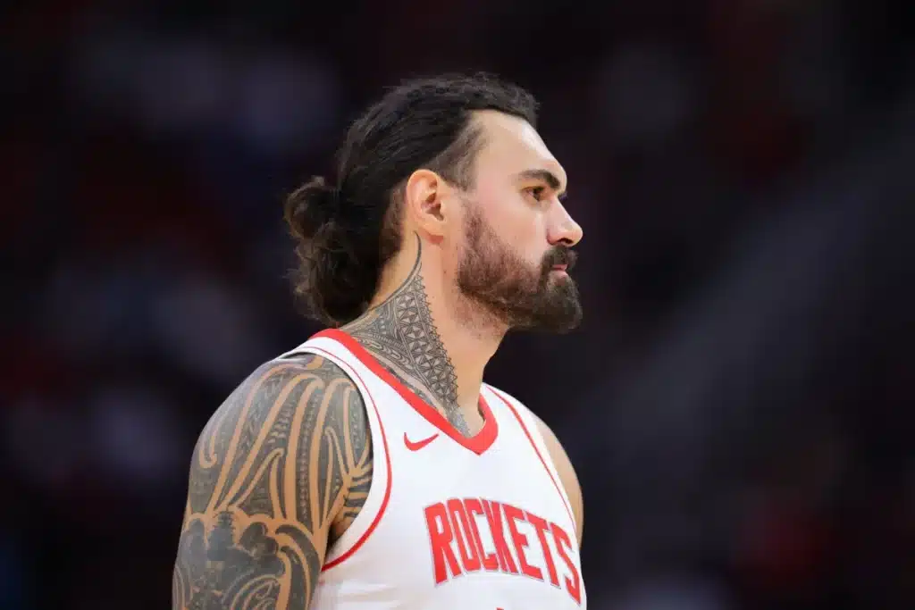 Lakers ve a Steve Adams como mejor opción en la Agencia Libre 1 Lakers