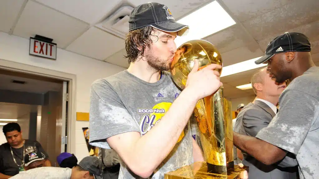El día que Pau hizo historia: Se cumplen 16 años de su primer título con los Lakers 1 Paul Gasol