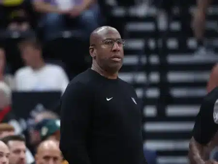 Rumores NBA: De LeBron a Jalen Brunson, ¿Será Mike Brown el salvador de los Knicks?
