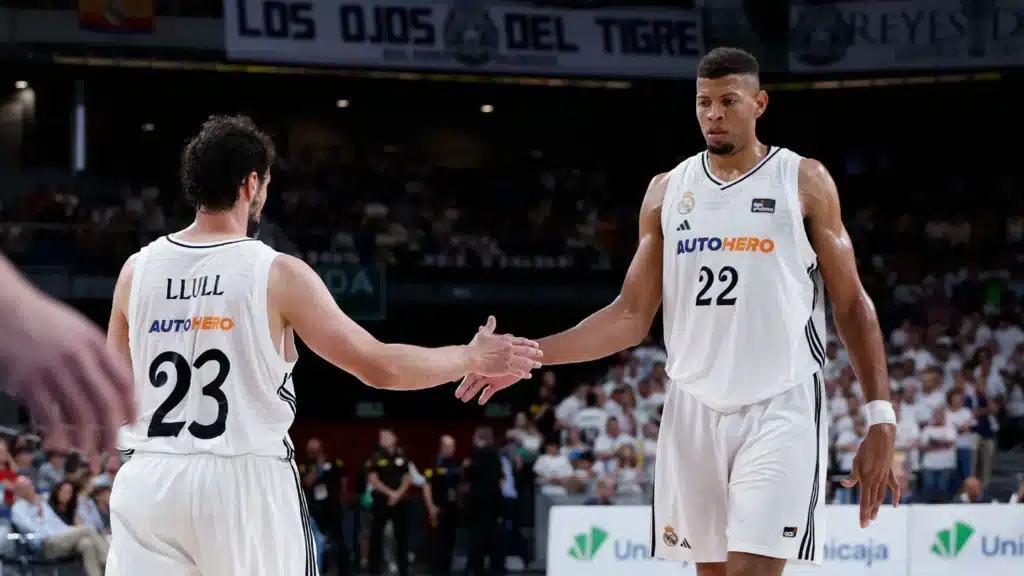 Real Madrid se impone a Baskonia y se pone arriba en la serie 1 Real Madrid