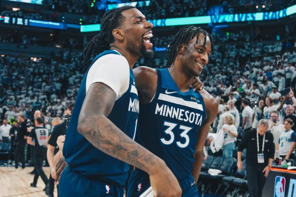Cambio de aires en Minnesota: Los posibles destinos de Naz Reid que encienden los Rumores NBA 1 Naz Reid, el talentoso pívot de los Minnesota Timberwolves, está en el centro de los rumores NBA