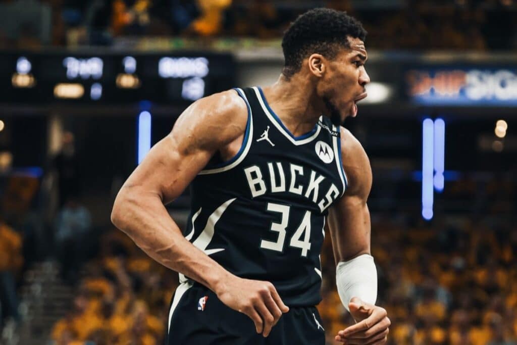 Rumores NBA: Spurs podrían dejar a Durant por Giannis o Brown 1 Los Rumores NBA están en su punto más álgido con los San Antonio Spurs como protagonistas
