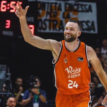 Paso firme hacia la Final: Valencia Basket aplasta a Tenerife en el Juego 2 de los PlayOff ACB
