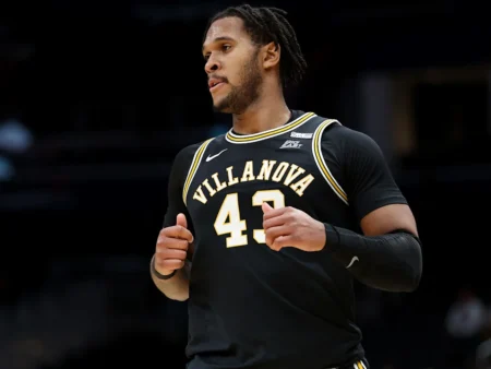 Lakers dan el golpe: Fichan al máximo anotador de la NCAA tras el Draft NBA 2025