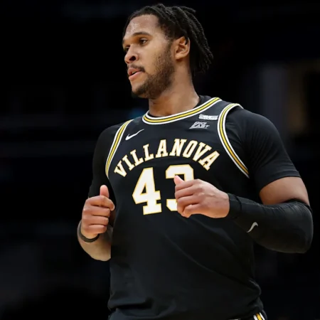 Lakers dan el golpe: Fichan al máximo anotador de la NCAA tras el Draft NBA 2025