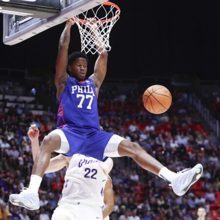 Edgecombe arrasa en su debut: ¿La próxima gran estrella de la NBA?