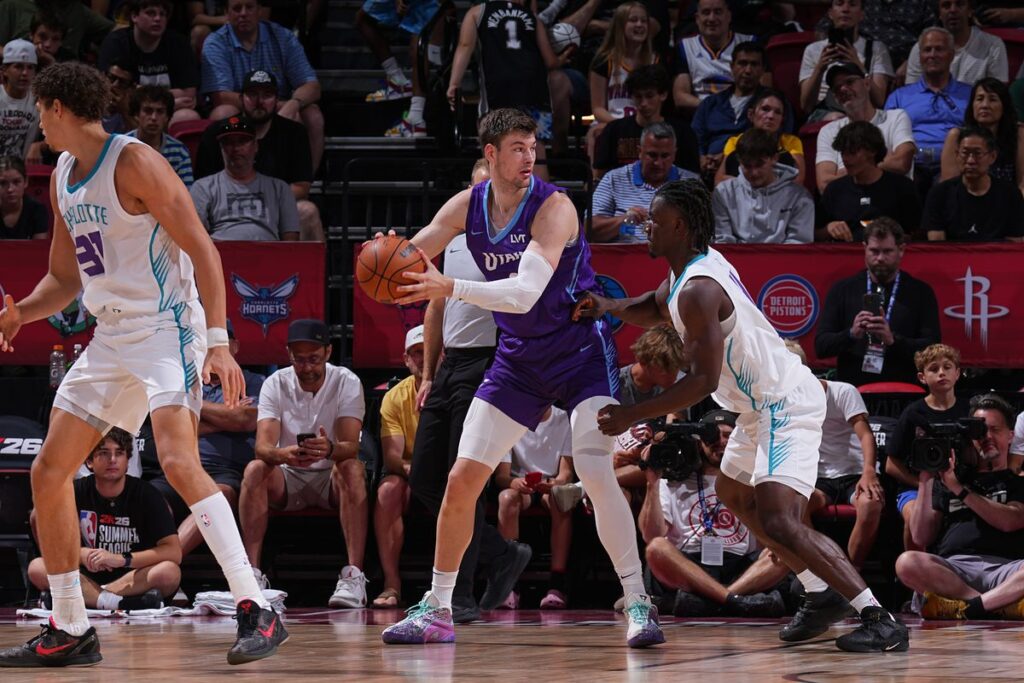 Pronóstico Philadelphia 76ers vs Charlotte Hornets – 13/07/2025 1 Pronóstico Philadelphia 76ers vs Charlotte Hornets – 13/07/2025