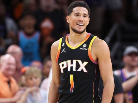 ¿Fin a los rumores? Booker se queda en Phoenix con un contrato que sorprende a la NBA