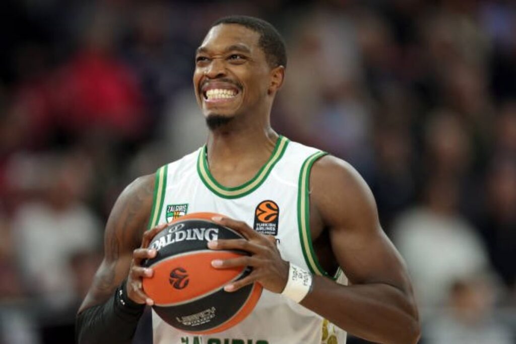 Lonnie Walker enciende la Euroliga: ¿Qué potencias luchan por su fichaje?