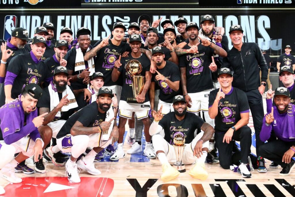 De Lakers 2020 a Dallas: ¿Quién completa el cuarteto de campeones en los Mavs? 1 De Lakers 2020 a Dallas: ¿Quién completa el cuarteto de campeones en los Mavs?
