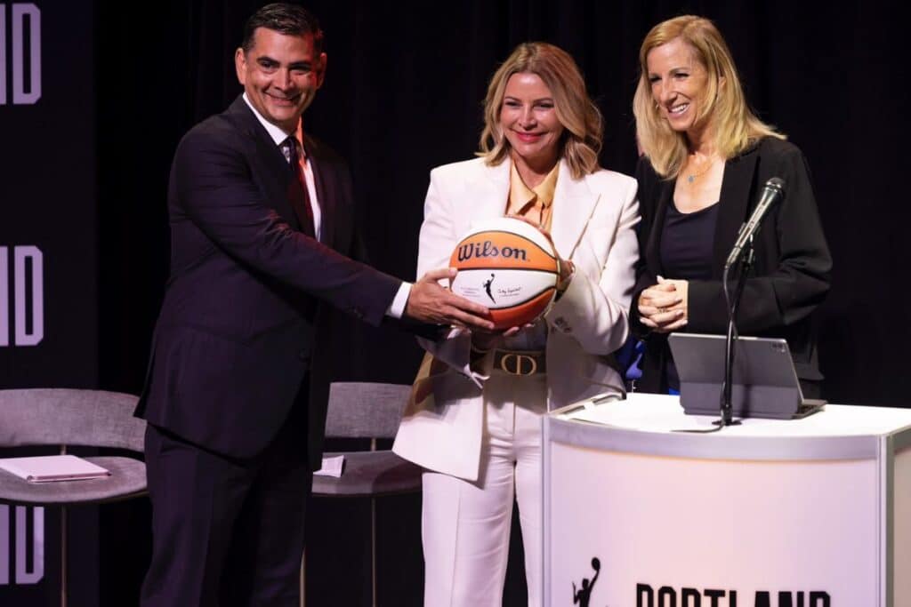 WNBA en expansión: ¿Qué ciudad albergará la nueva franquicia para 2026? 1 WNBA en expansión: ¿Qué ciudad albergará la nueva franquicia para 2026?