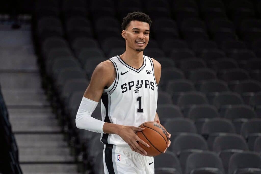 Victor Wembanyama autorizado: ¿Está listo para dominar con los Spurs? 1 Victor Wembanyama autorizado: ¿Está listo para dominar con los Spurs?