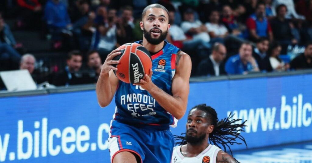 ¿Otro golpe en el mercado? Valencia Basket cerca de un refuerzo estelar 1 ¿Otro golpe en el mercado? Valencia Basket cerca de un refuerzo estelar