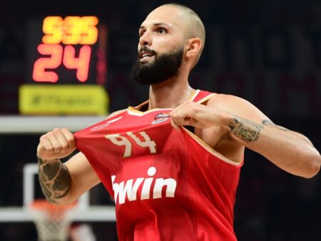 Renovación estelar en Olympiacos: El crack que seguirá brillando en la Euroliga