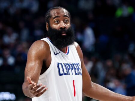 Cuando los números hablan: Robert Horry y James Harden en una comparativa de títulos y fortuna