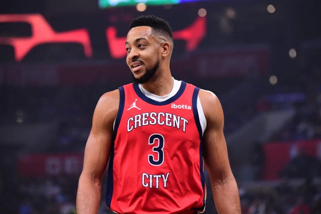 Noticias NBA: CJ McCollum sin filtros, ¿Cuál fue su crítica explosiva sobre las reglas salariales?